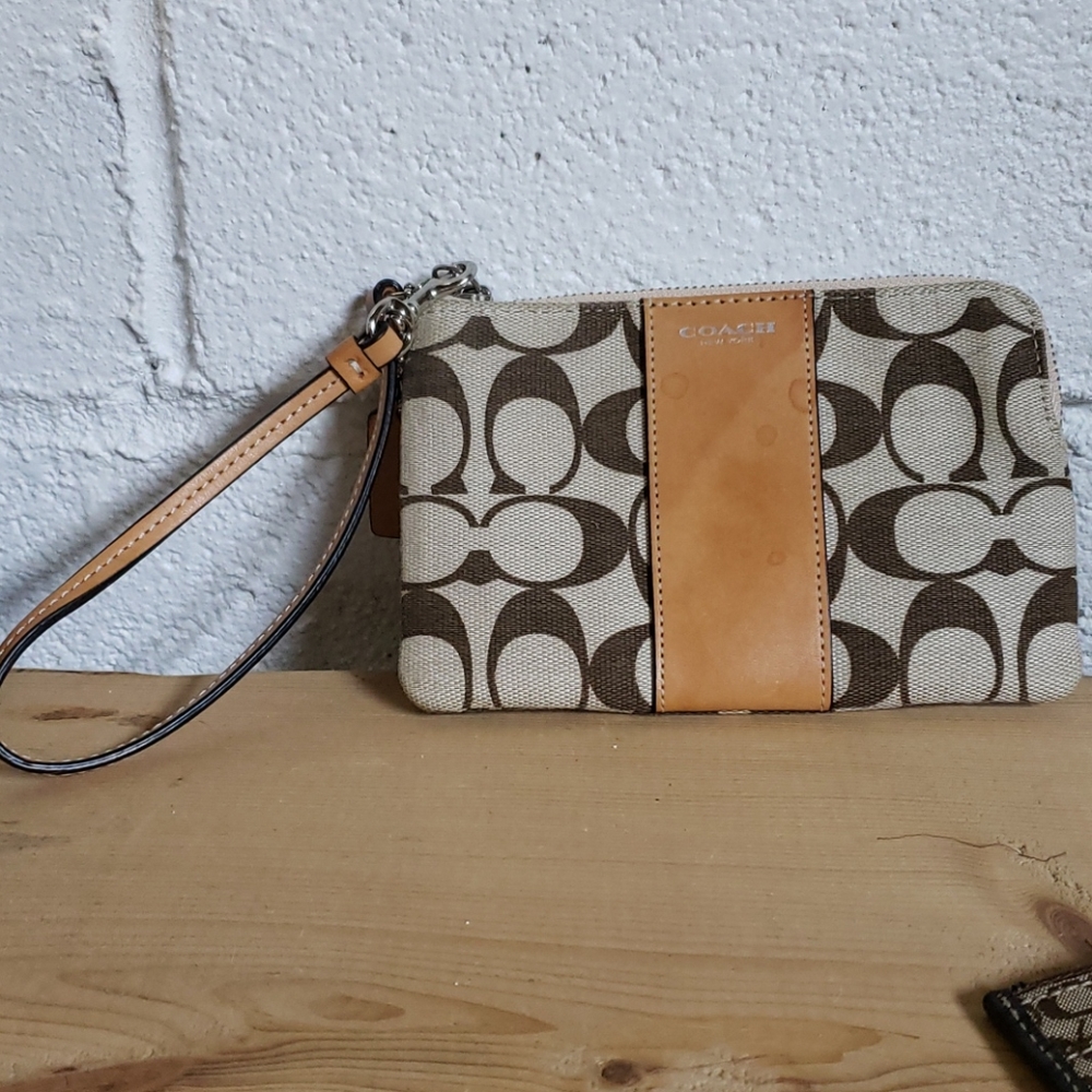 Signature C Coach wristlet